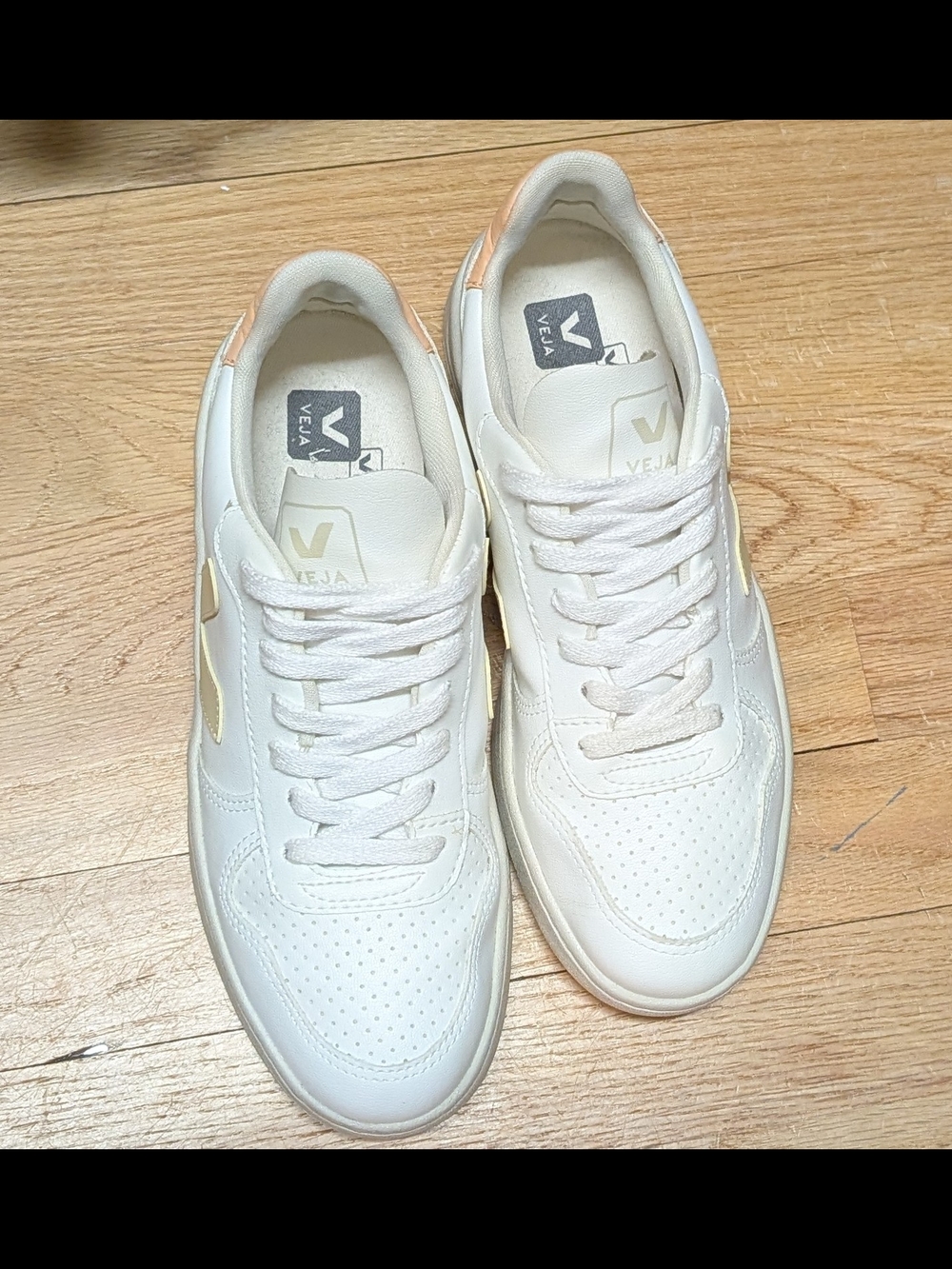 Veja V-10 Leather Sneakers in Off-White with Light Beige Accents Size 8